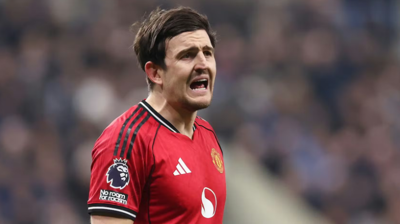 马奎尔梦回巅峰：曼联3-1力克维拉，世界杯门票还有戏？