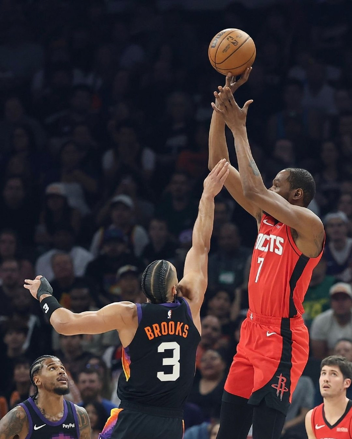 开云体育app-杜兰特称球队连胜势头良好但需保持专注|凯文·杜兰特|常规赛|火箭|运动员发声|菲尼克斯太阳队_新浪体育_新浪新闻